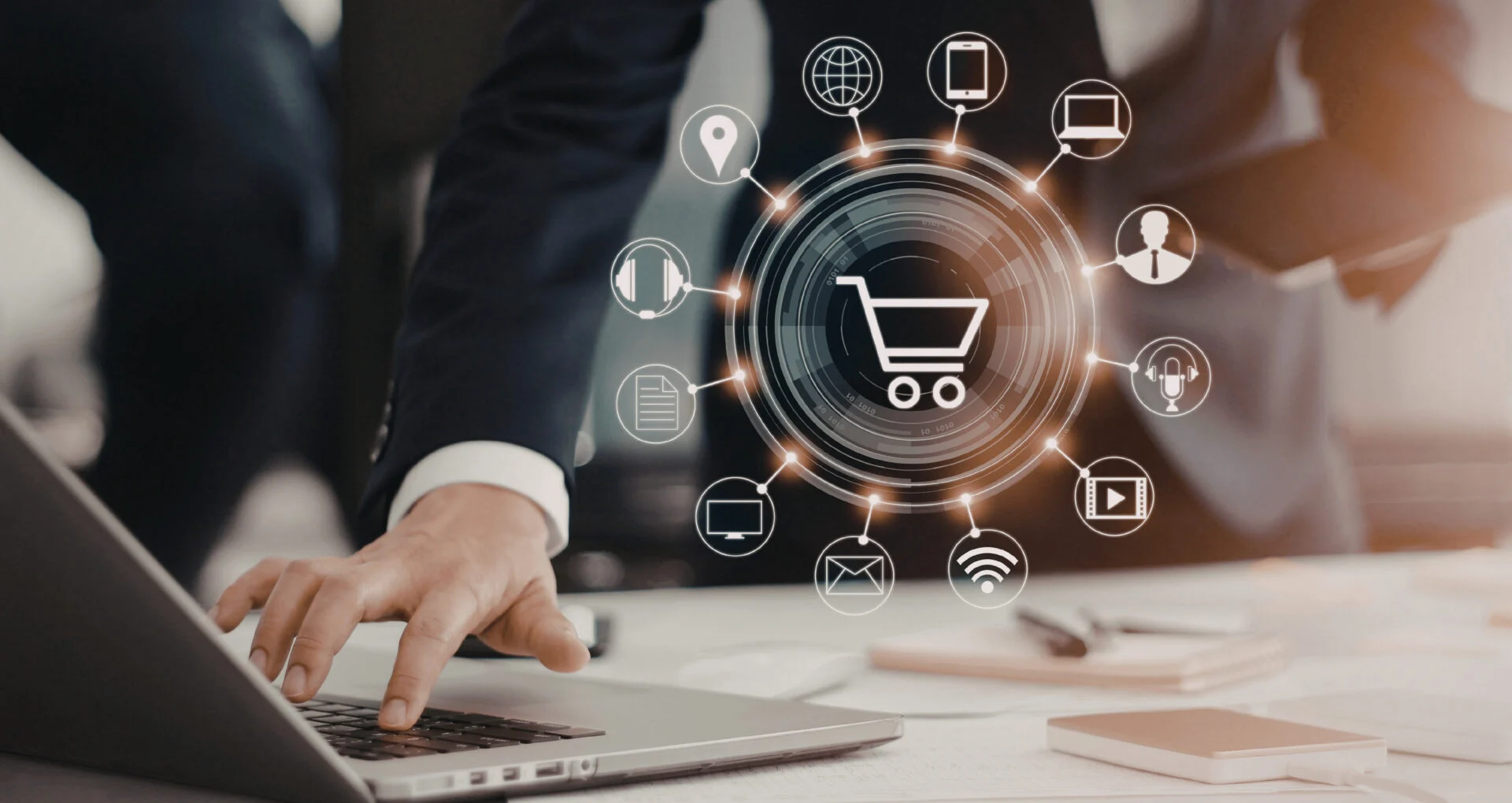 Arquitectura de E commerce para Escalar WooCommerce vs. Shopify vs. A Medida